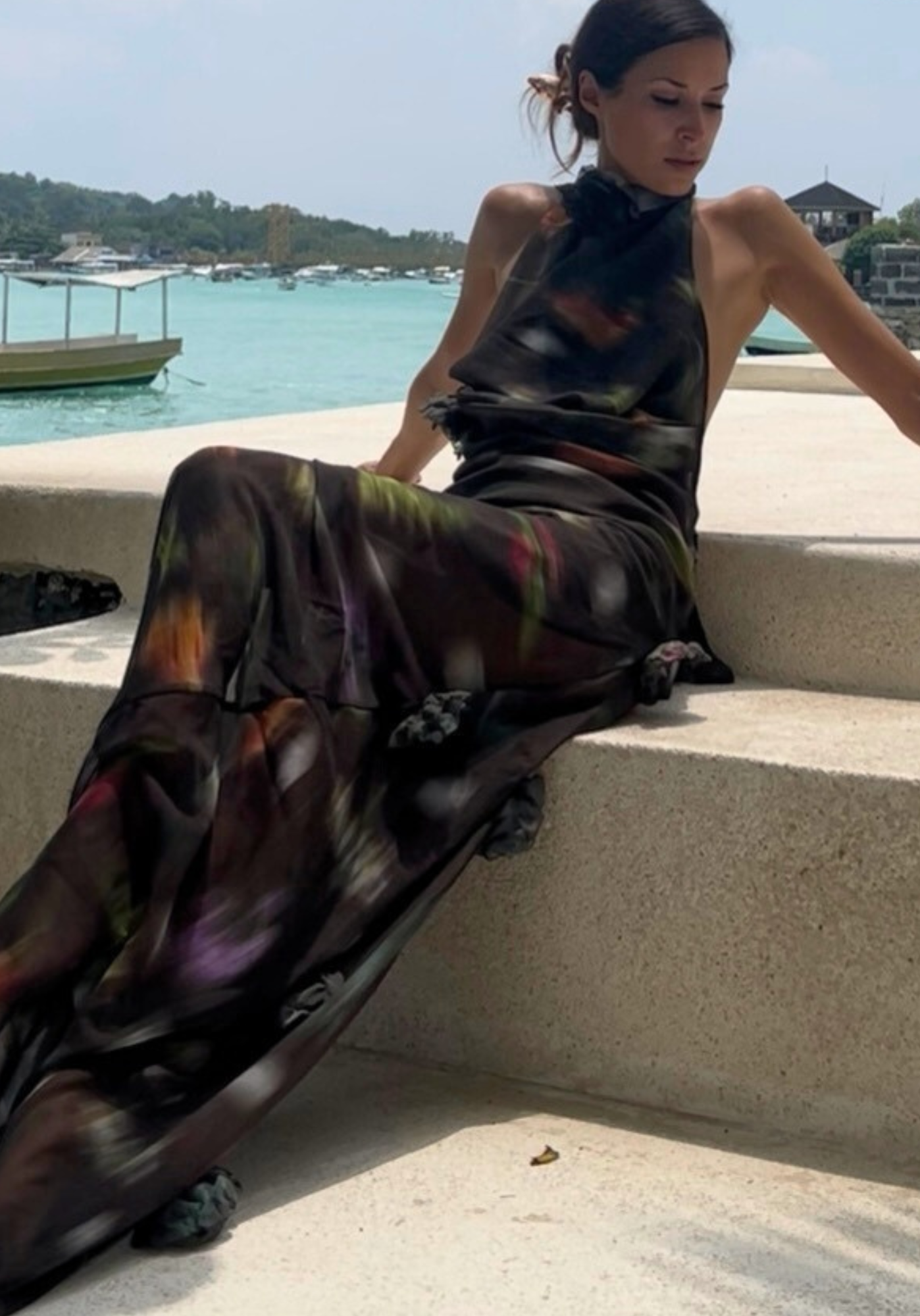 PIA GOWN MIDNIGHT BOTANICALS