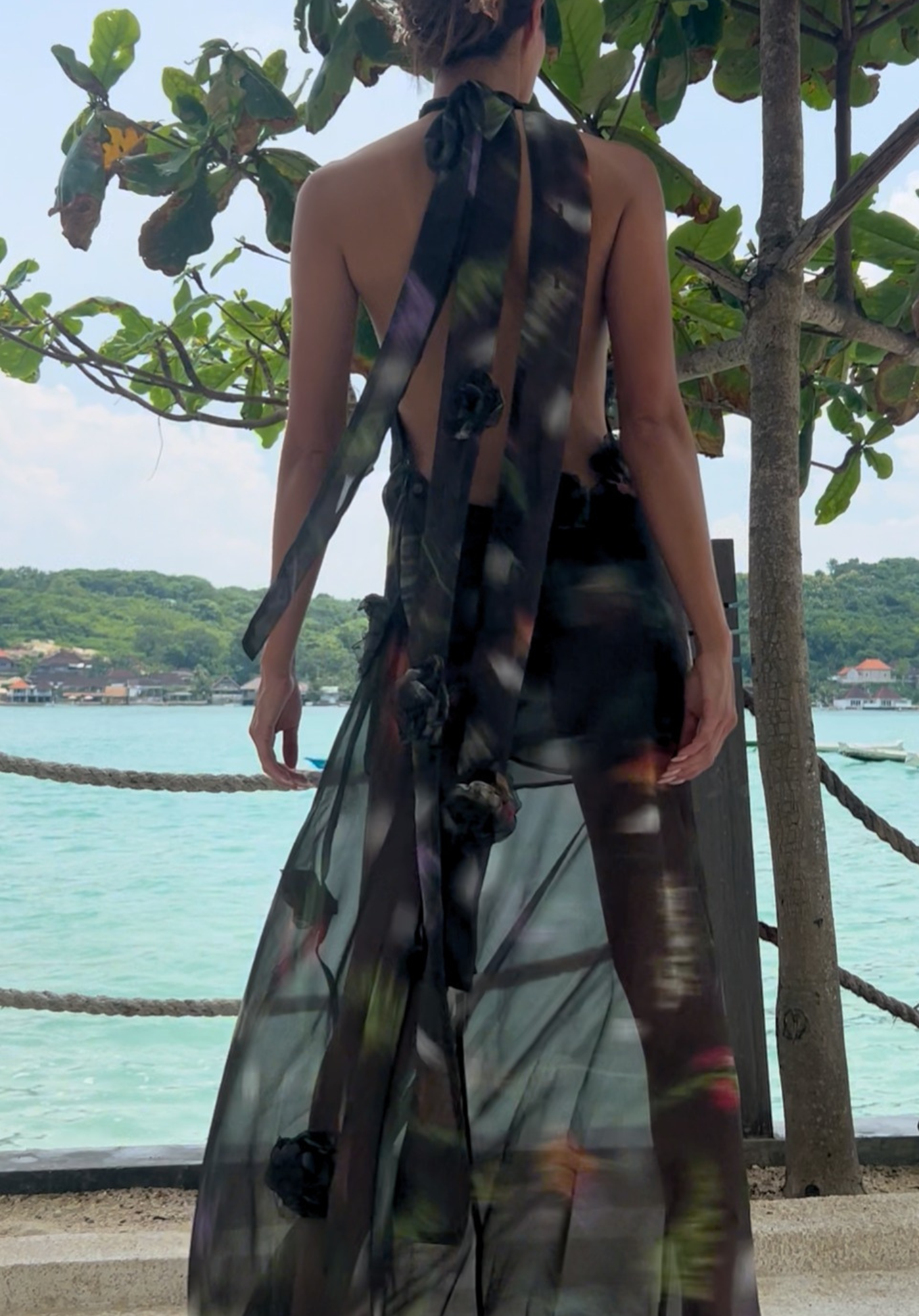 PIA GOWN MIDNIGHT BOTANICALS