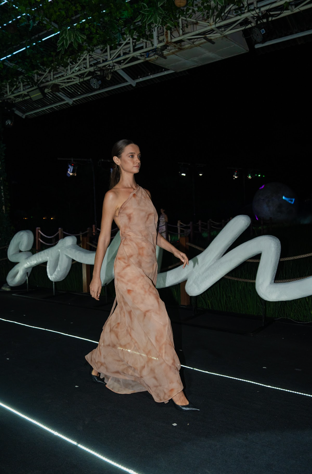 ANDERSON GOWN NUDE CANVA